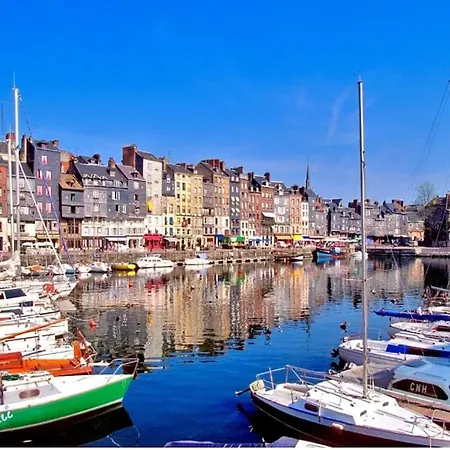 Honfleur- 2 Pieces Apartment *